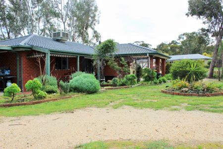 House For Rent In Heathcote Vic 3523 Apr 2021