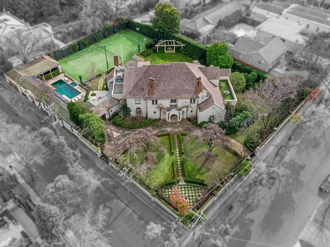 39 Irving Road, Toorak House For Sale as Of 6 Mar 2021 realestateVIEW